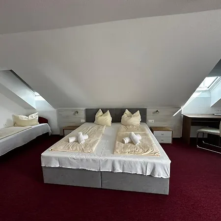 Polgármester étterem és Panzió 2*