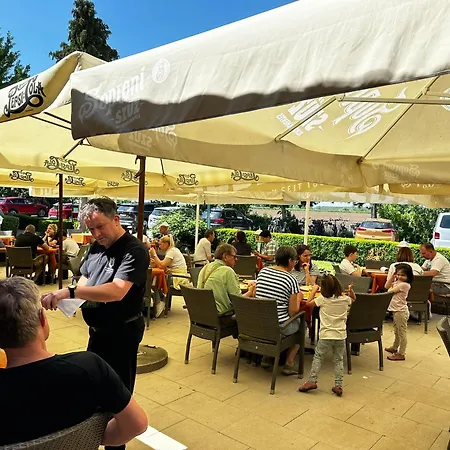 Polgármester étterem és Panzió 2*