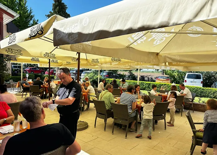 Polgarmester Etterem Es Panzio 2*